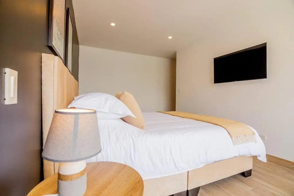 Alba Gallery Suite Кито